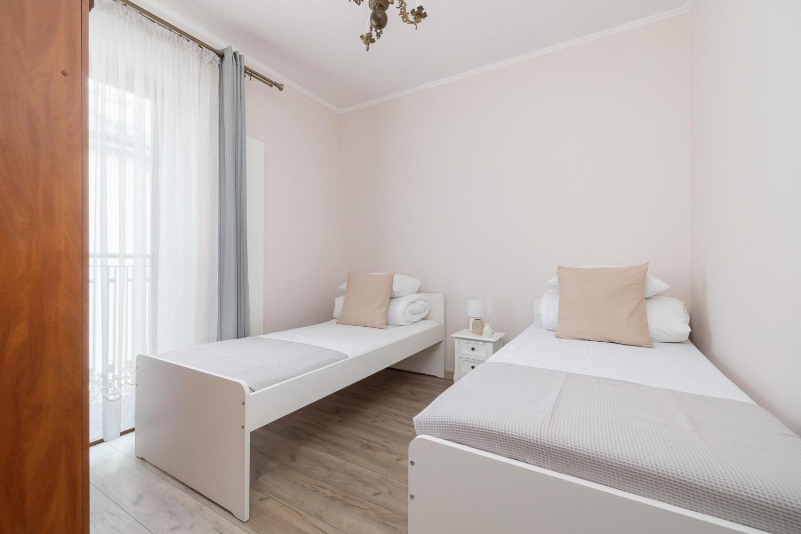 3 Bedroom With Balcony - Skawinska 18 Apartament *