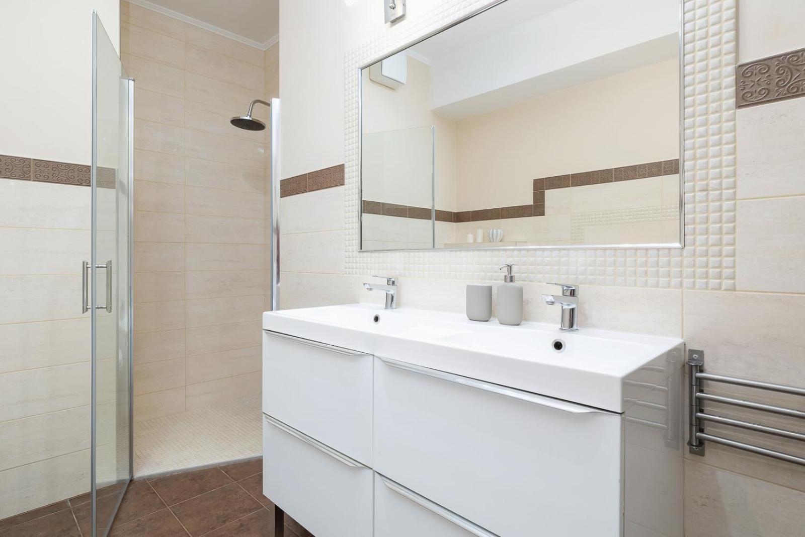 Apartament 3 Bedroom With Balcony - Skawinska 18 Kraków